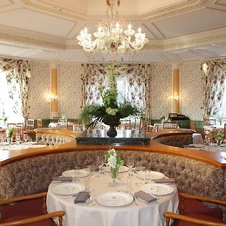 Disneyland Hotel Chessy (Seine-et-Marne)