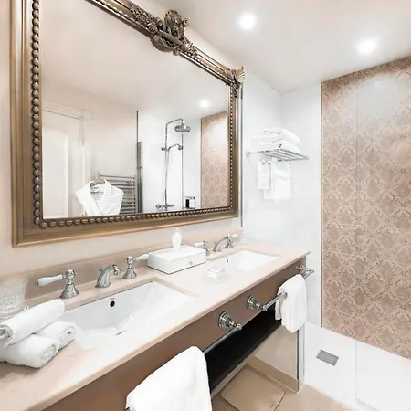 ディズニーランド® 5*