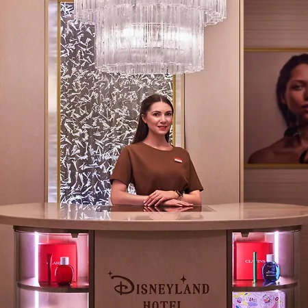 ディズニーランド® 5* シェシー