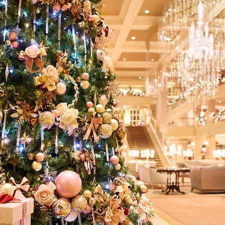 Disneyland Hotel
