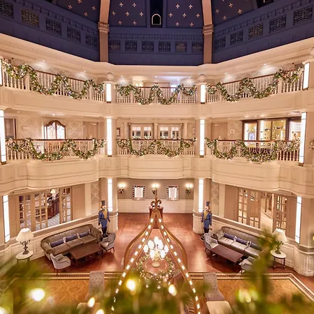Disneyland Hotel 5*