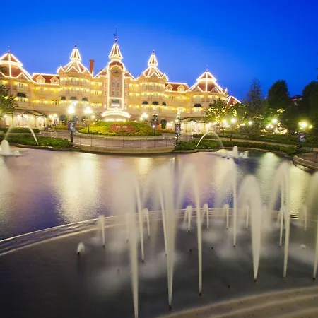 Hotell Disneyland Chessy (Seine-et-Marne)